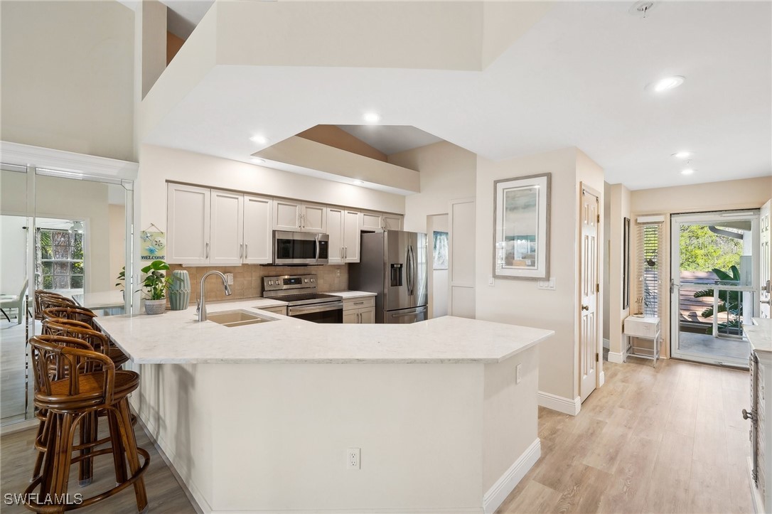 4101 Sawgrass Point Dr 201 Property Photo 4