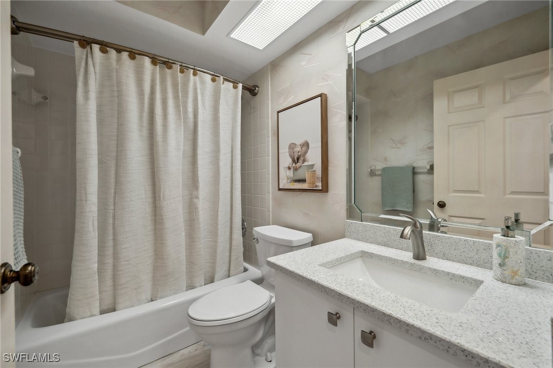 4101 Sawgrass Point Dr 201 Property Photo 19