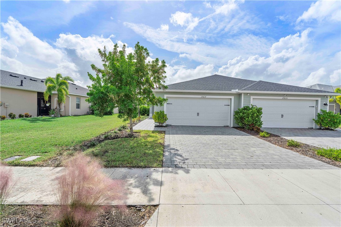 17837 Woodland Ct Property Photo