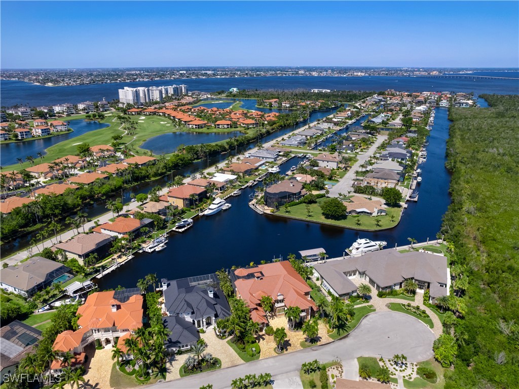 4831 Conover Ct Property Photo 4