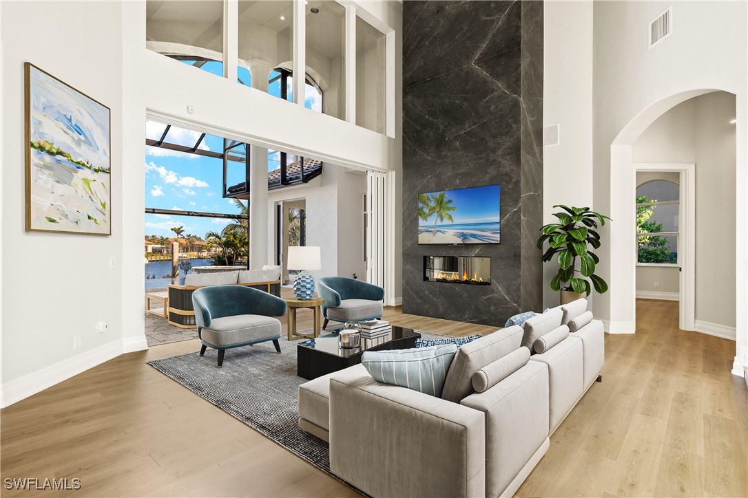 4831 Conover Ct Property Photo 5