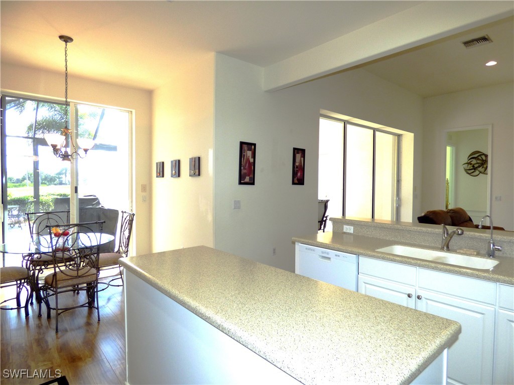 9129 Links Dr Property Photo 6