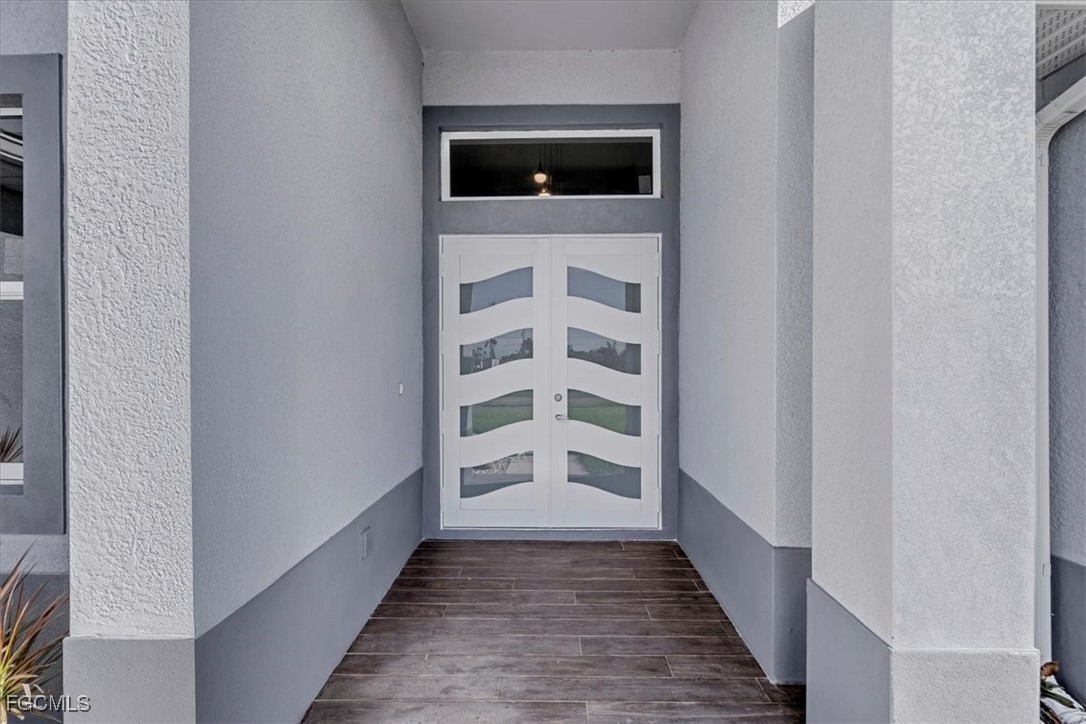 2317 Kismet Pkwy W Property Photo 12