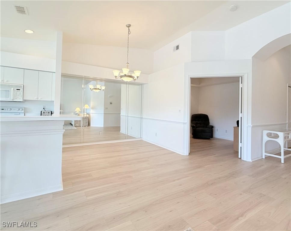 8520 Naples Heritage Dr 923 Property Photo 6