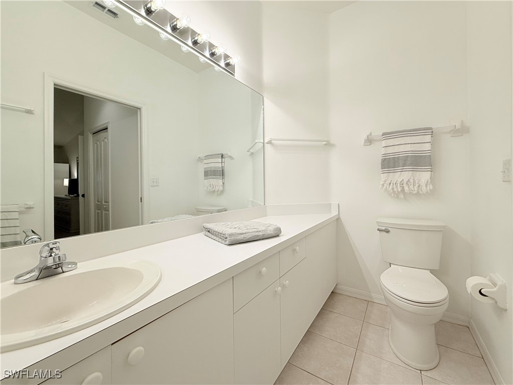 8520 Naples Heritage Dr 923 Property Photo 14