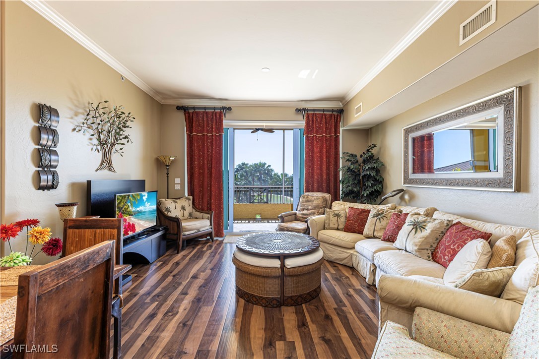 2748 Tiburon Blvd E C404 Property Photo 3