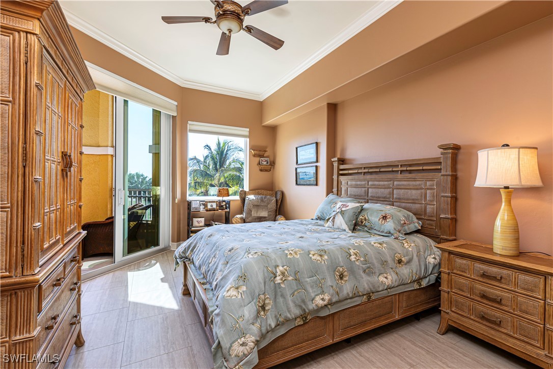 2748 Tiburon Blvd E C404 Property Photo 14