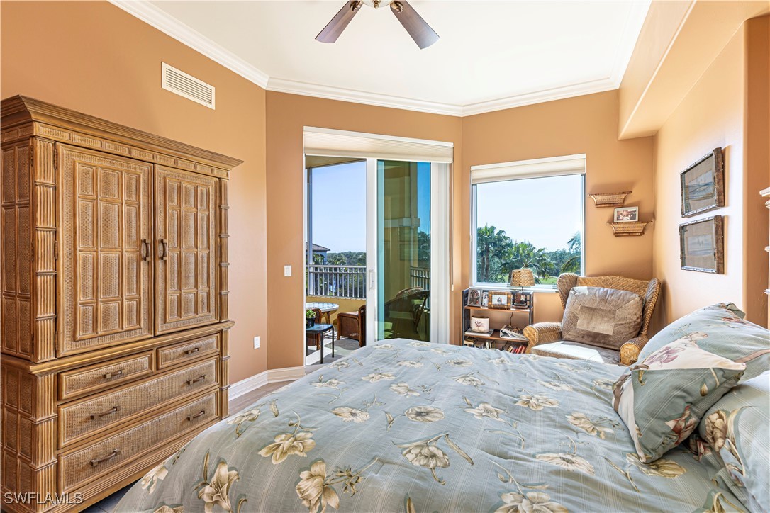 2748 Tiburon Blvd E C404 Property Photo 15