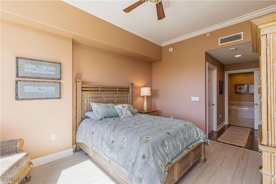 2748 Tiburon Blvd E C404 Property Photo 16