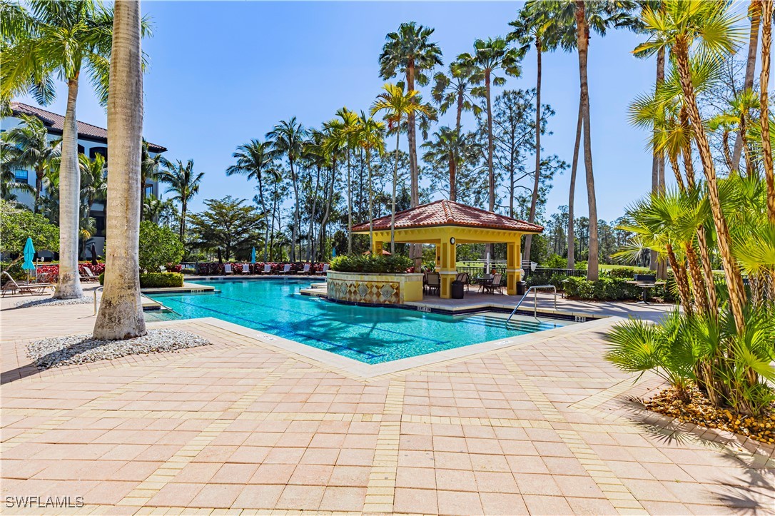 2748 Tiburon Blvd E C404 Property Photo 24