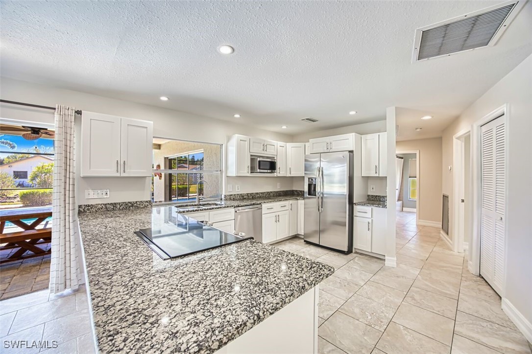 5831 Tallowood Cir Property Photo 15