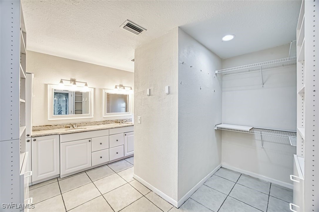 5831 Tallowood Cir Property Photo 18