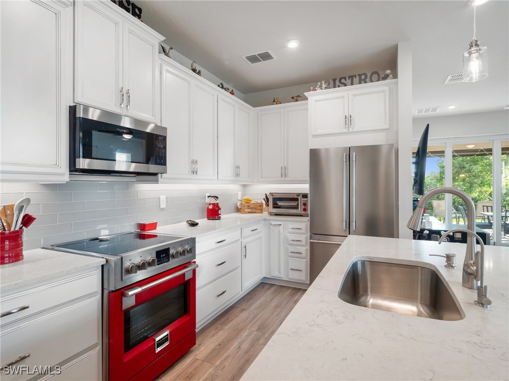10373 Bonavie Cove Dr Property Photo 8