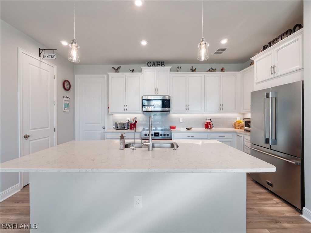10373 Bonavie Cove Dr Property Photo 12