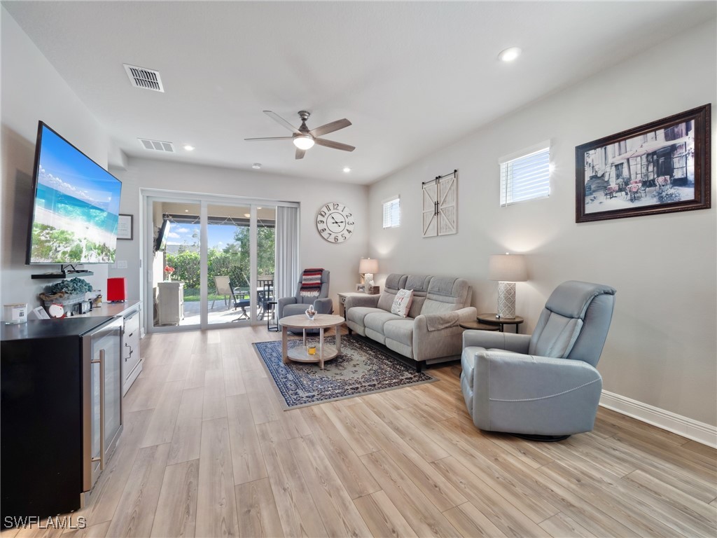 10373 Bonavie Cove Dr Property Photo 17