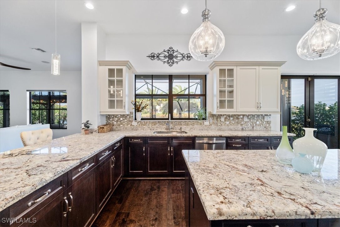 5135 Genoa St Property Photo 13