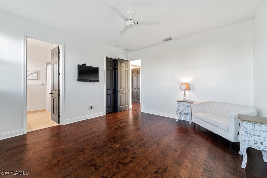 5135 Genoa St Property Photo 34