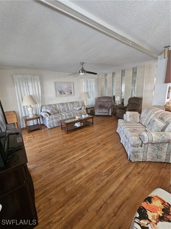 4 Elder St Property Photo 2