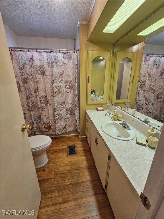 4 Elder St Property Photo 18