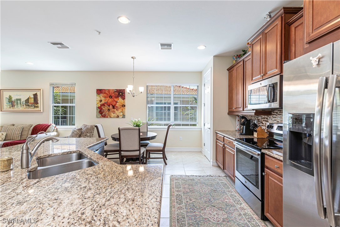 28017 Sosta Ln 4 Property Photo 9