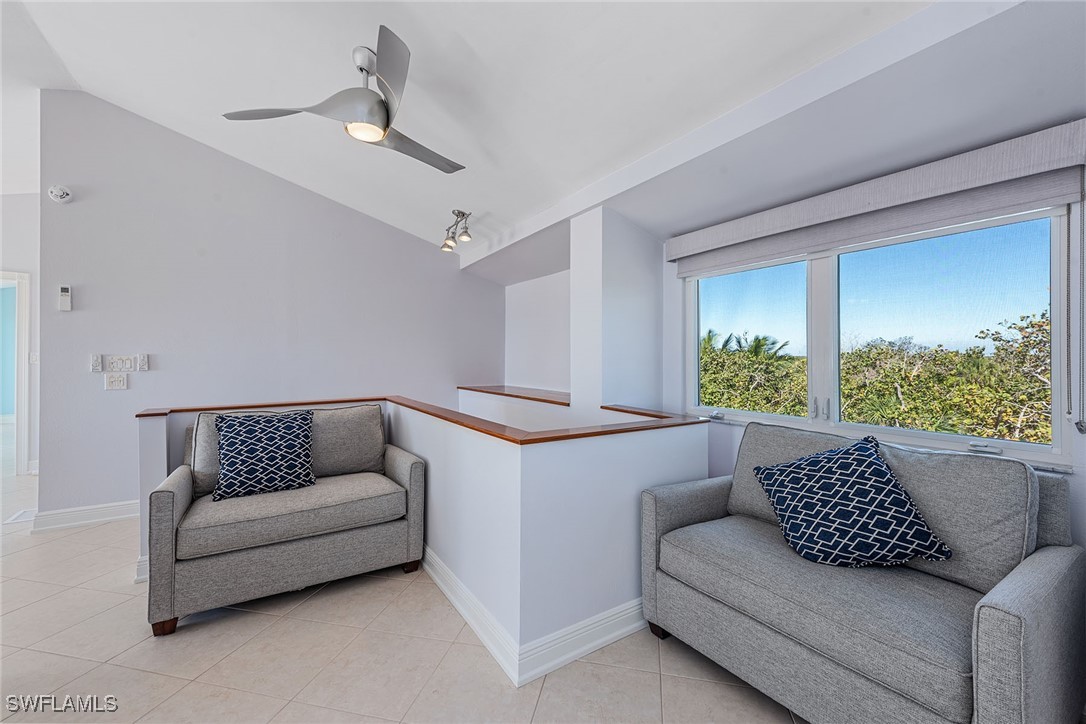 10455 Keewaydin Property Photo 8