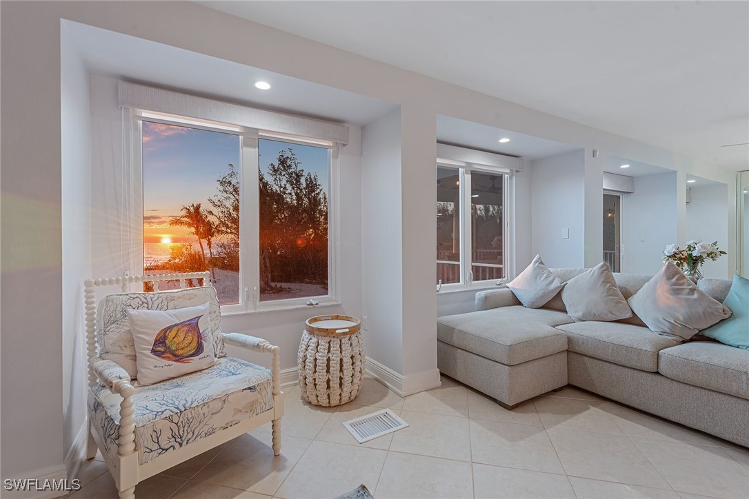 10455 Keewaydin Property Photo 10