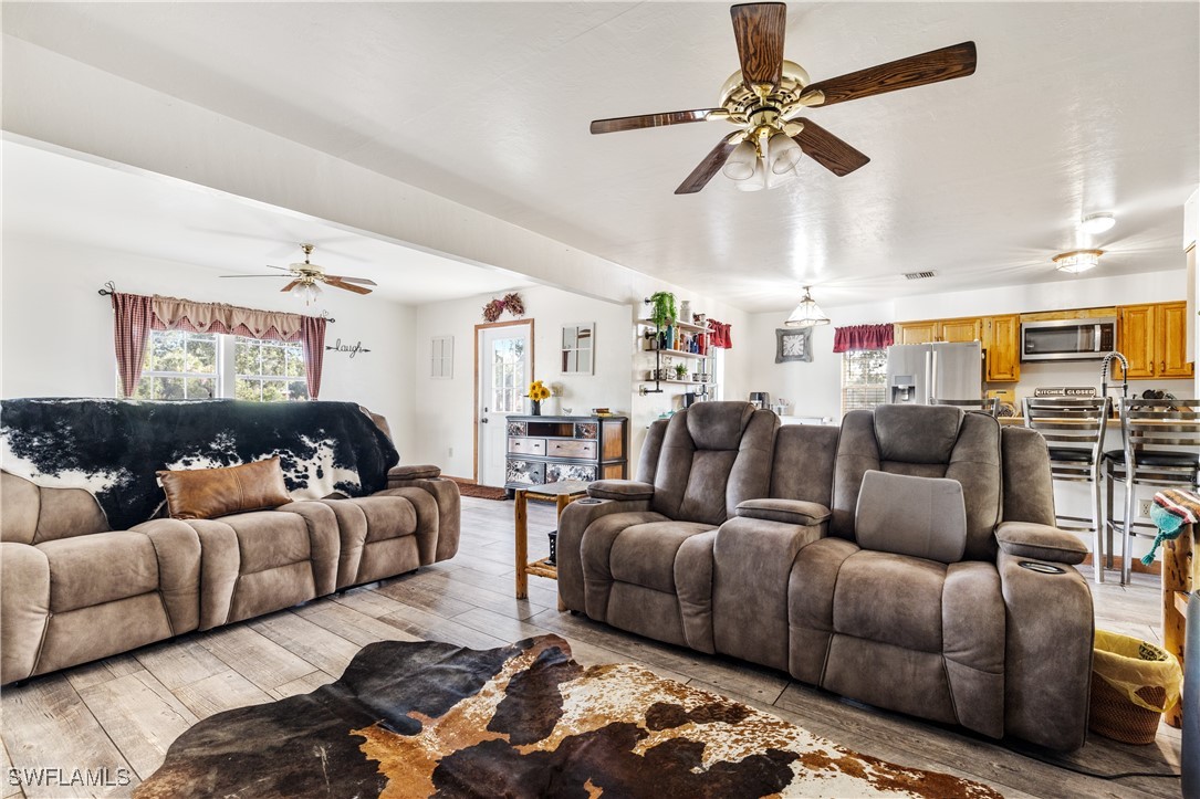 3666 Fort Simmons Ave Property Photo 6