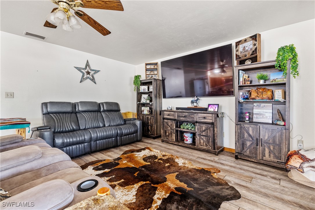 3666 Fort Simmons Ave Property Photo 16