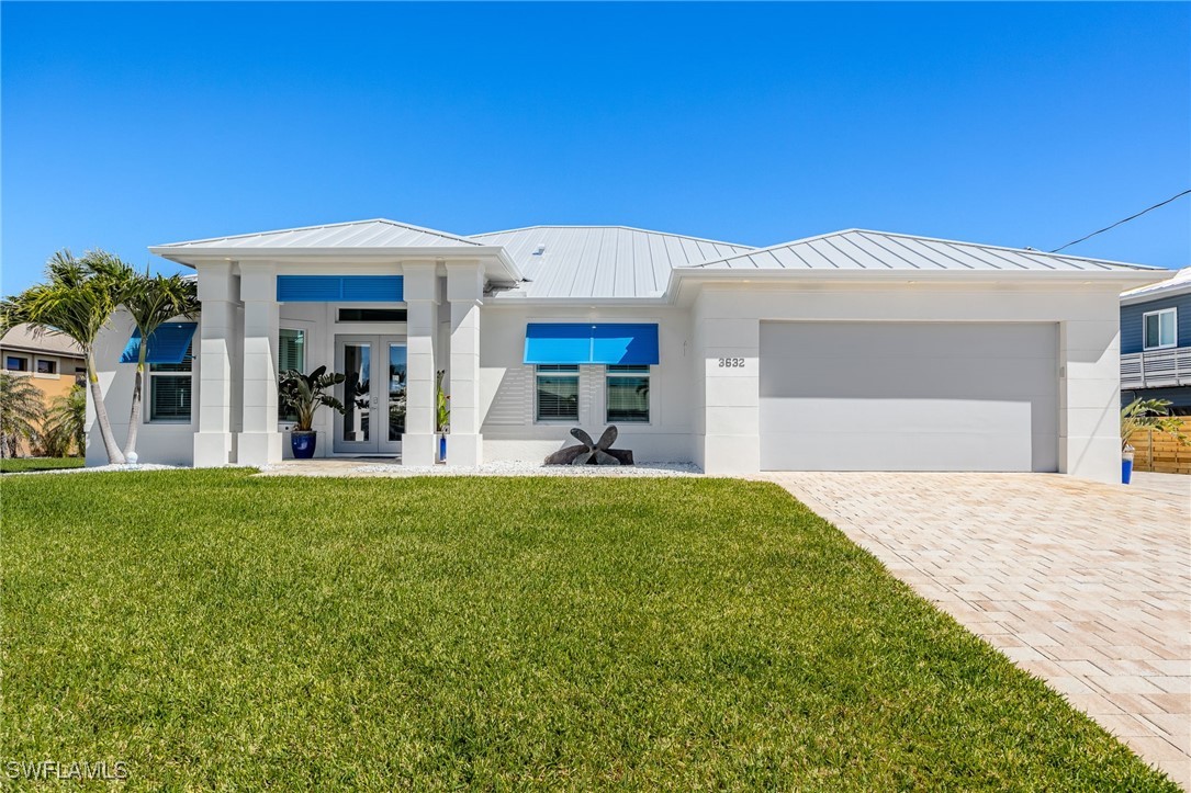 3632 Emerald Ave Property Photo 4