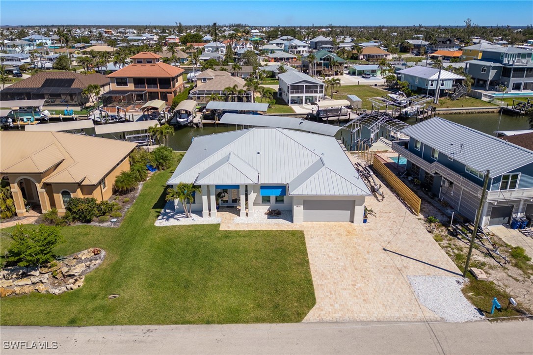 3632 Emerald Ave Property Photo 8