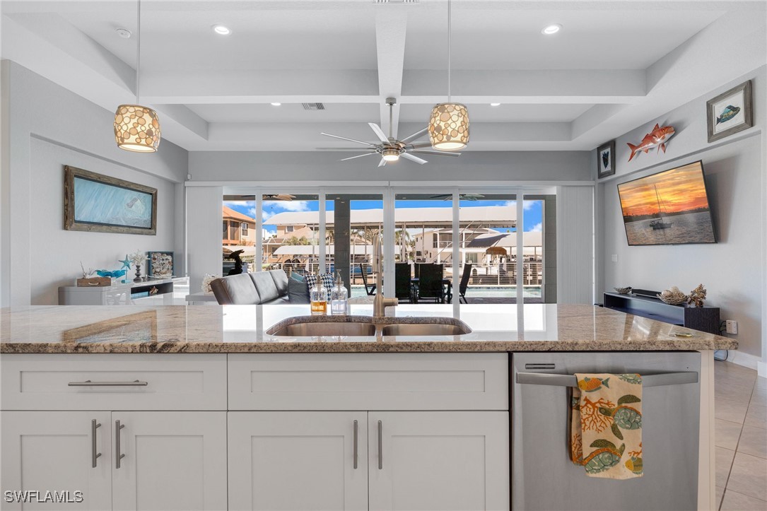 3632 Emerald Ave Property Photo 17