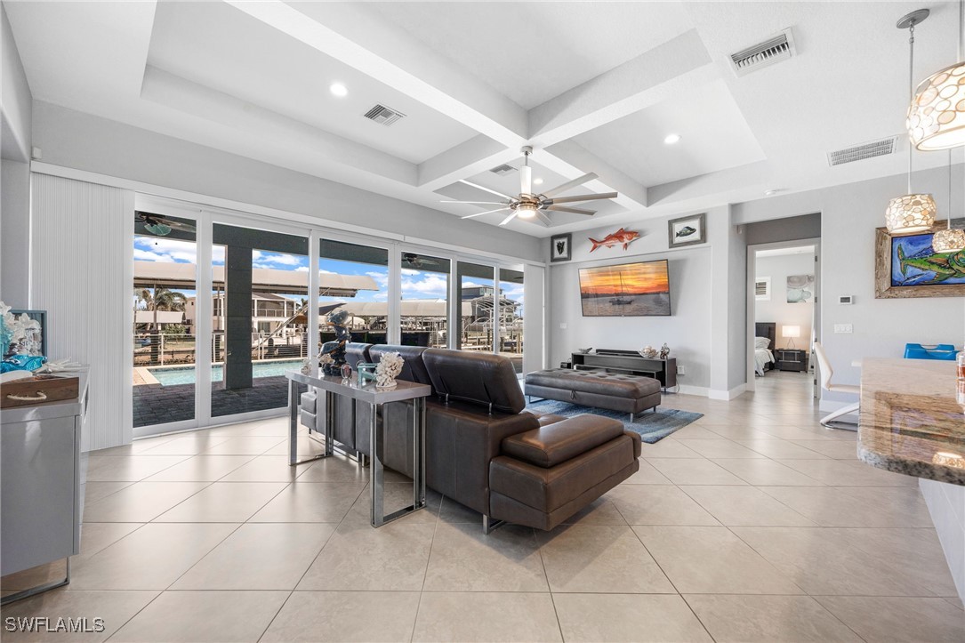 3632 Emerald Ave Property Photo 19