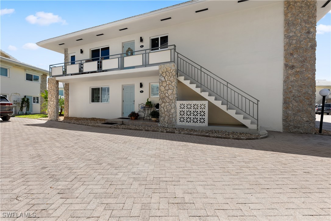 2500 Gulf Shore Blvd N N7 Property Photo 19