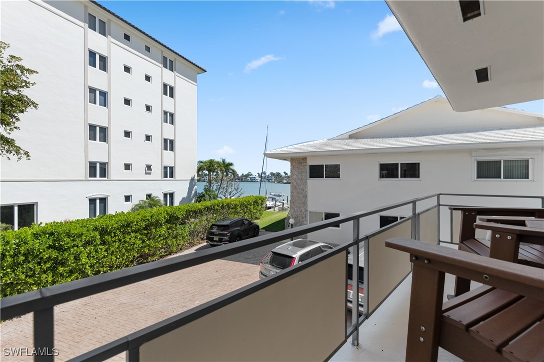 2500 Gulf Shore Blvd N N7 Property Photo 21