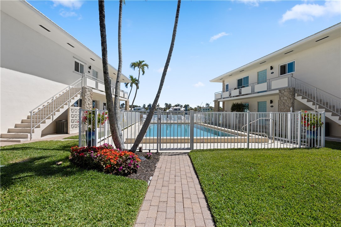 2500 Gulf Shore Blvd N N7 Property Photo 22