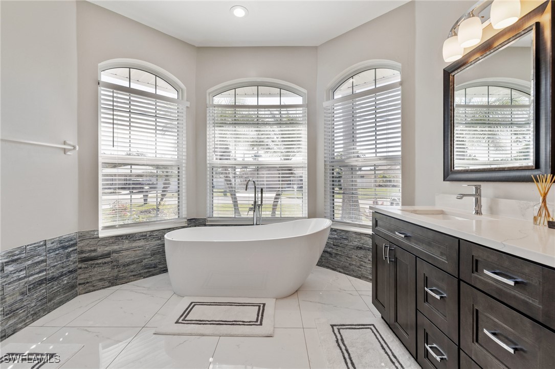 321 Se 31st St Property Photo 14