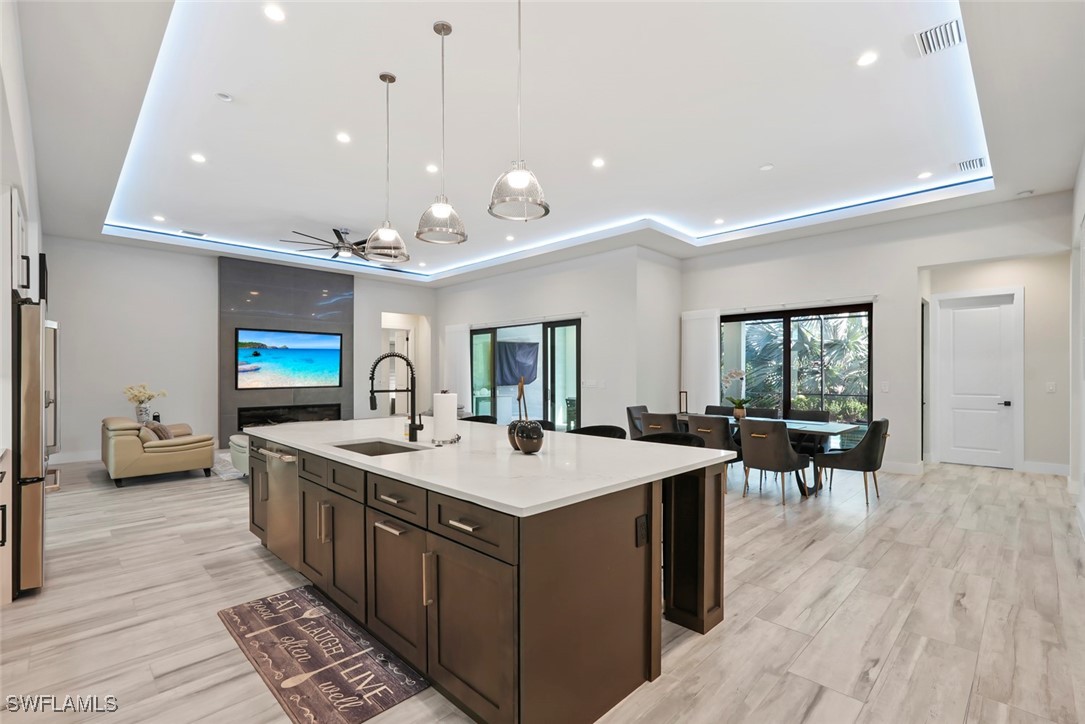 14 Willoughby Dr Property Photo 7