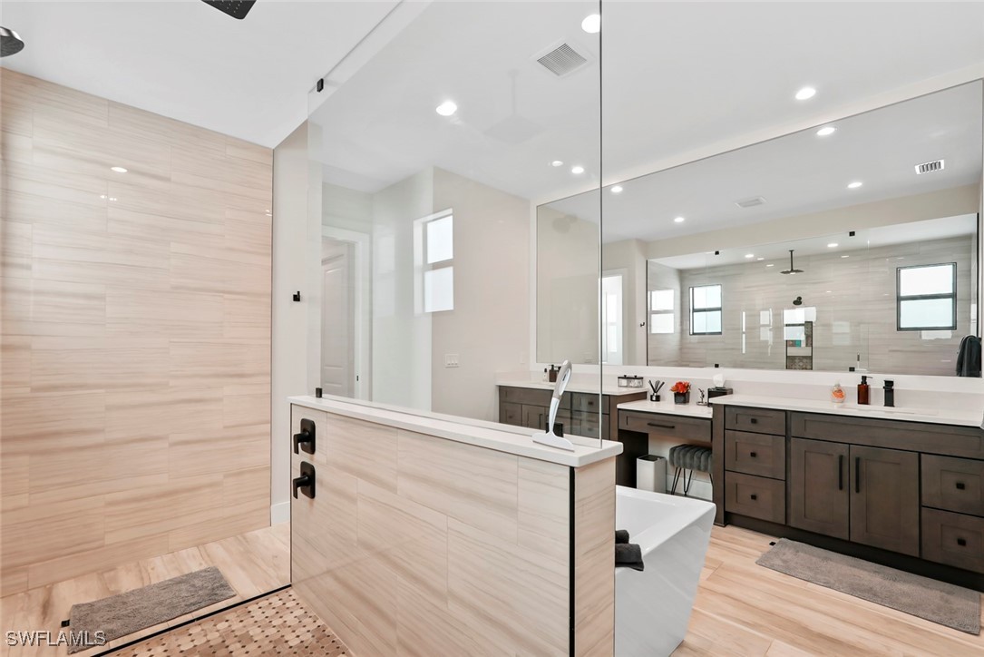 14 Willoughby Dr Property Photo 23