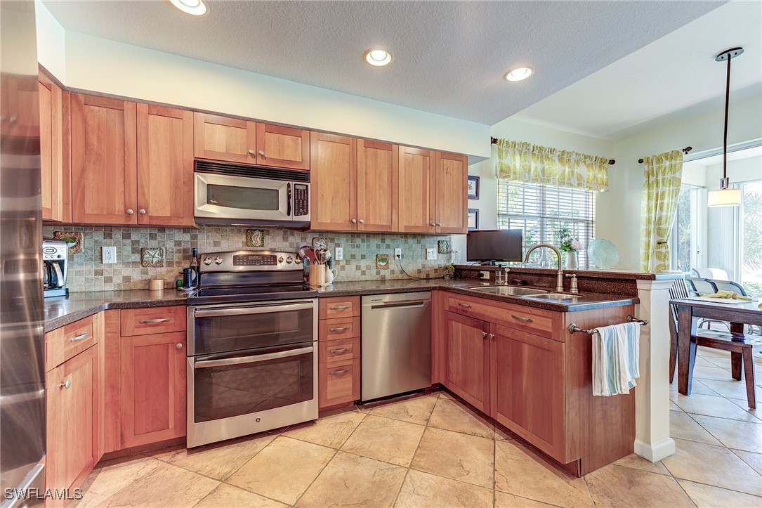 16550 Crownsbury Way 101 Property Photo 13