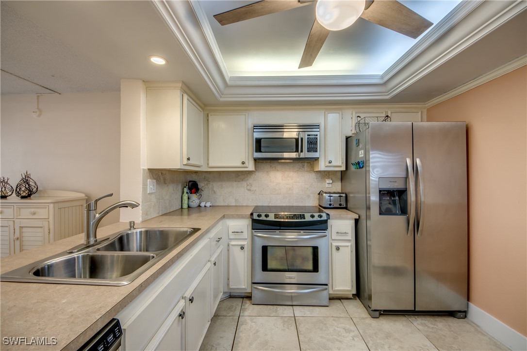 6662 Estero Blvd 411 Property Photo 17