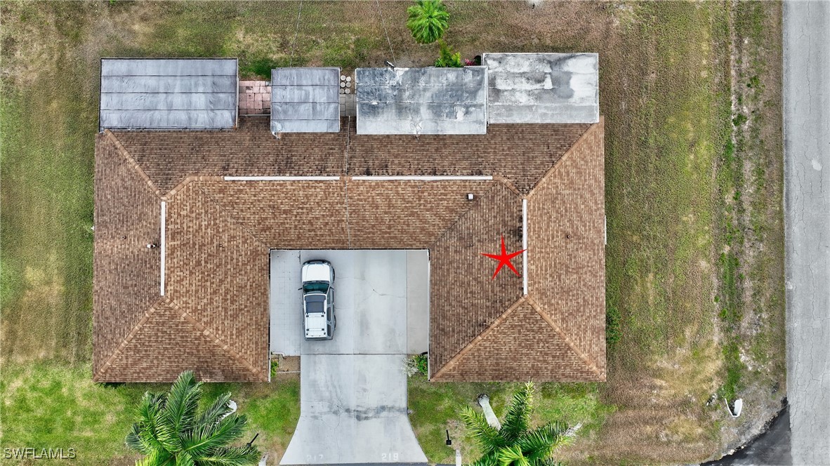 219 Oaklawn Ct Property Photo 4