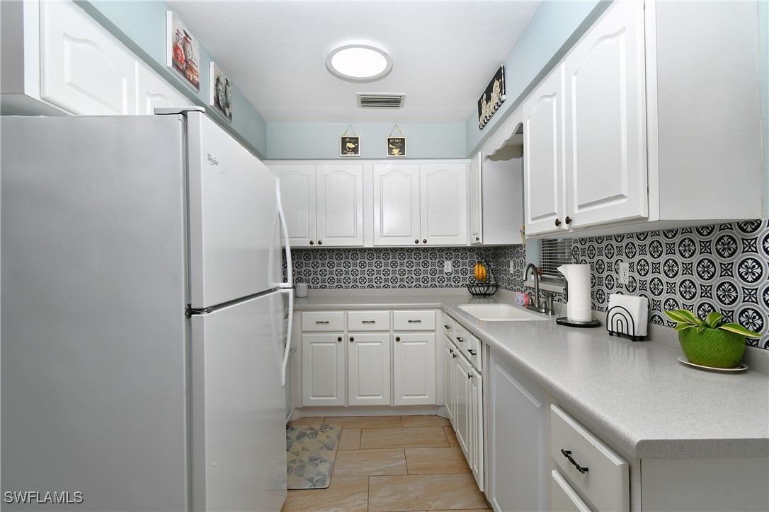 219 Oaklawn Ct Property Photo 21
