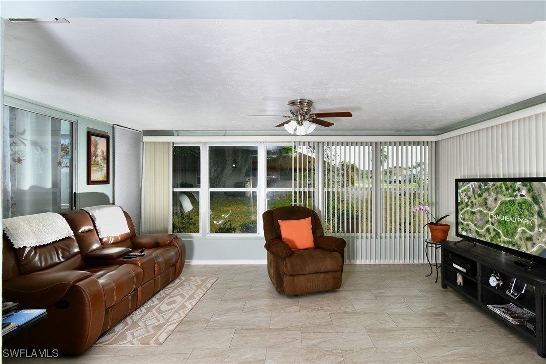219 Oaklawn Ct Property Photo 24