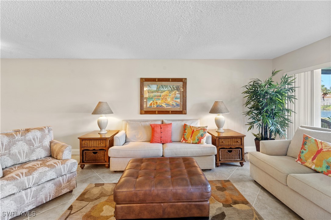 5463 Peppertree Dr 13 Property Photo 10