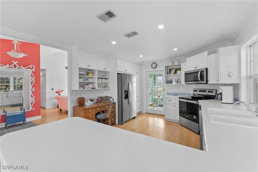 1830 Ibis Ln Property Photo 7