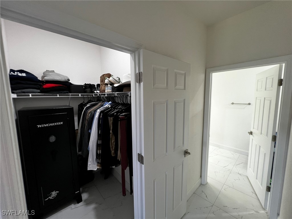 3313 68th St W Property Photo 17