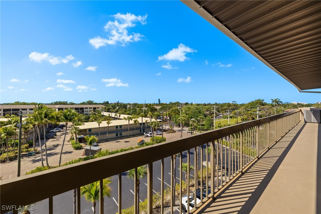2335 Tamiami Trl N 509 & 510 Property Photo 19