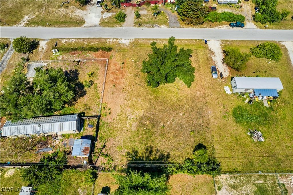 8355 Nault Rd Property Photo 7
