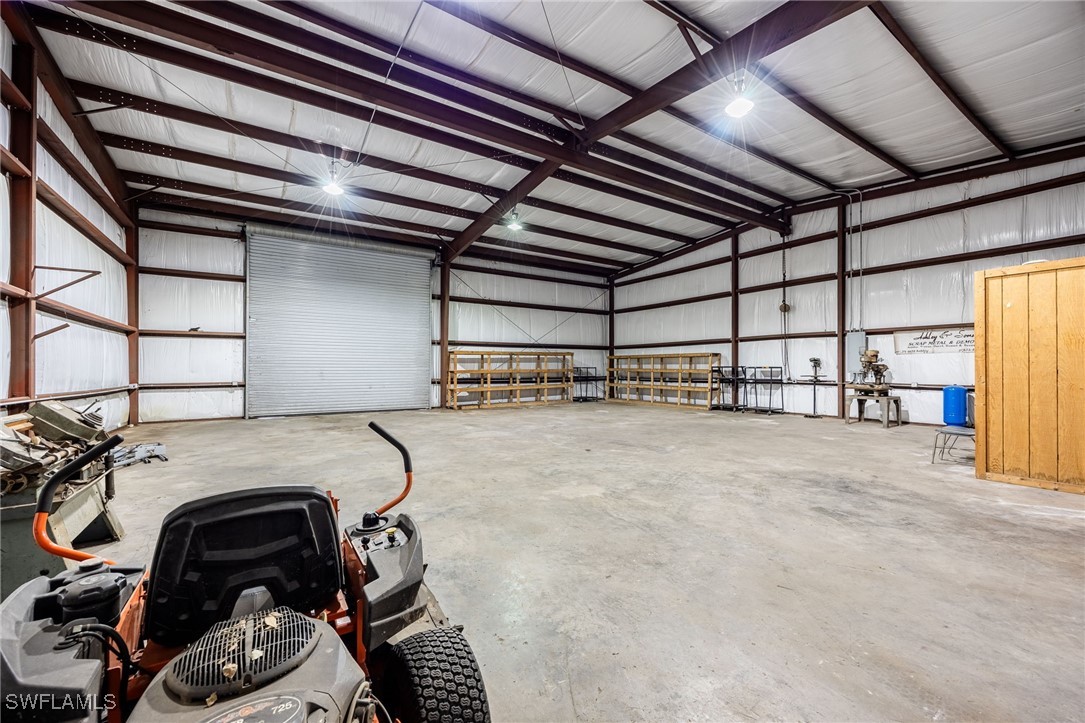 109 S Industrial Loop Property Photo 14