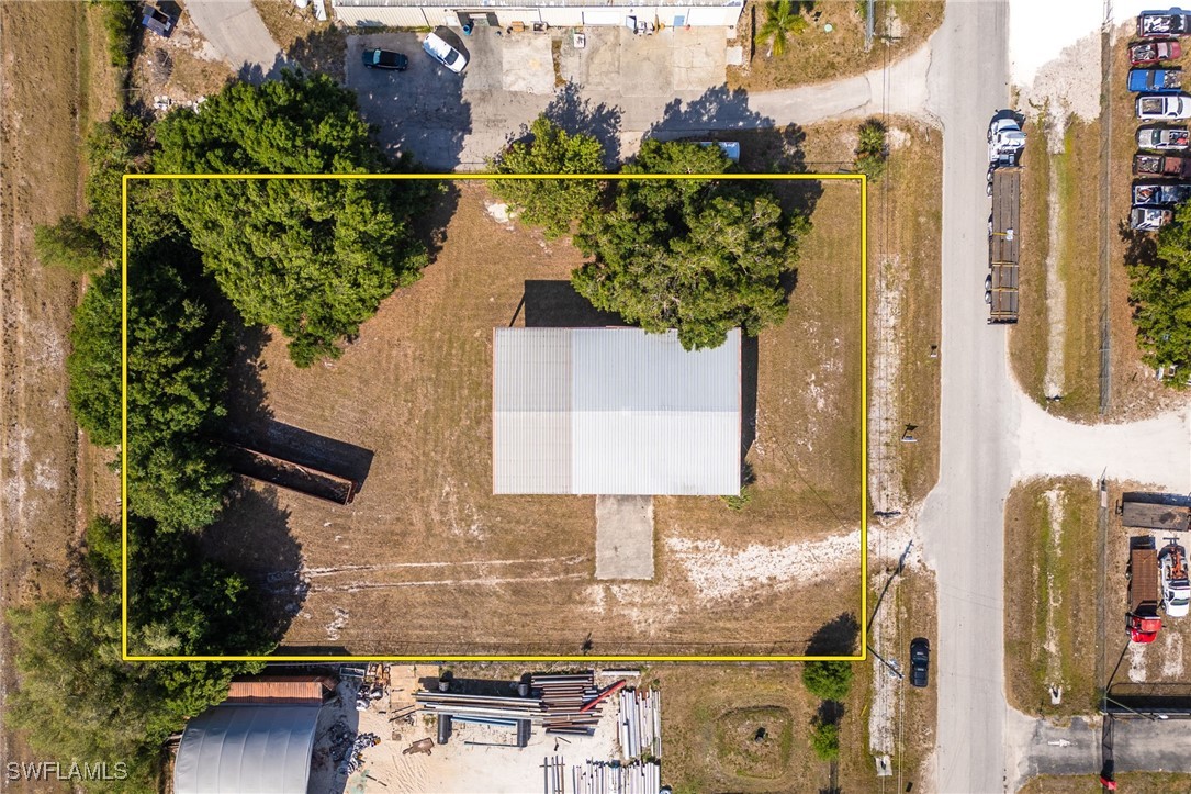 109 S Industrial Loop Property Photo 25